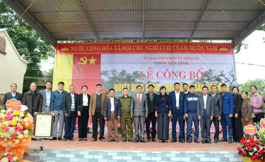 Cụ[-]Đa[-]Ba[-]Cội[-]&ndash;[-]hồn[-]l&agrave;ng[-]Y&ecirc;n[-]Tĩnh[-]được[-]ghi[-]danh[-]C&acirc;y[-]Di[-]sản[-]Việt[-]Nam